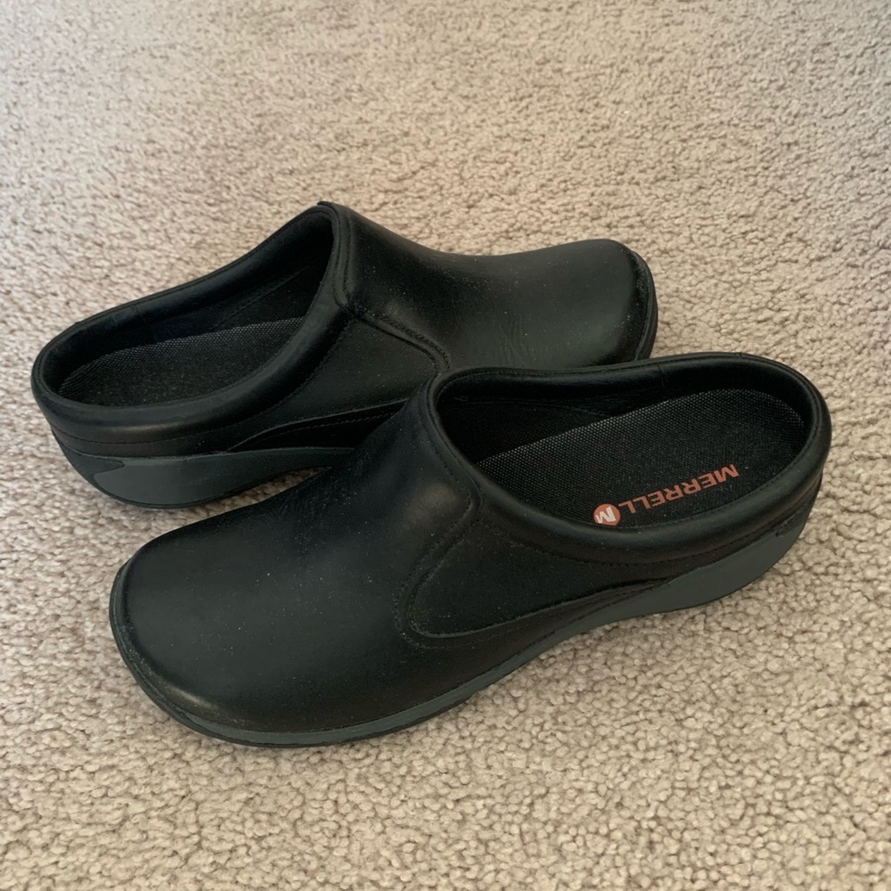 Women’s Merrell shoes